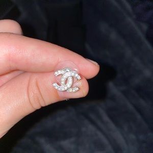 Chanel earring. Silver